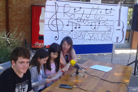 RADIO MÚSICA CLÁSICA EN EL IES AZARQUIEL.